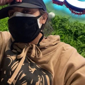 Meet your Posher, Alyssa